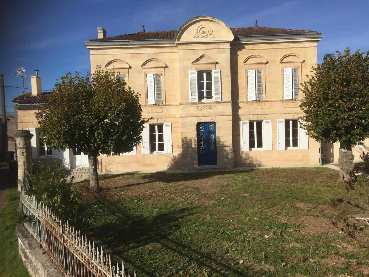 Superbe Gite A La Campagne Dans Le Bordelais Saint-Vivien-de-Blaye Екстериор снимка