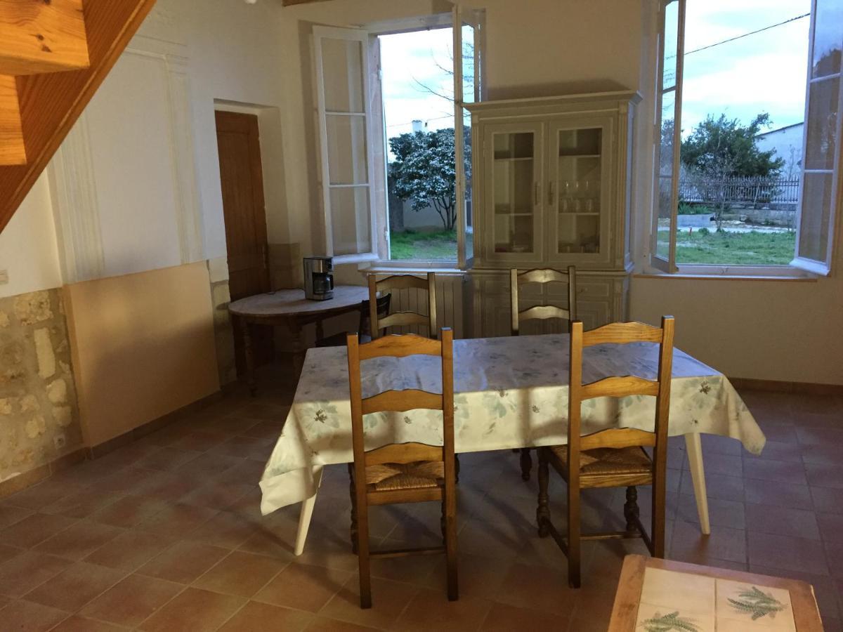 Superbe Gite A La Campagne Dans Le Bordelais Saint-Vivien-de-Blaye Екстериор снимка