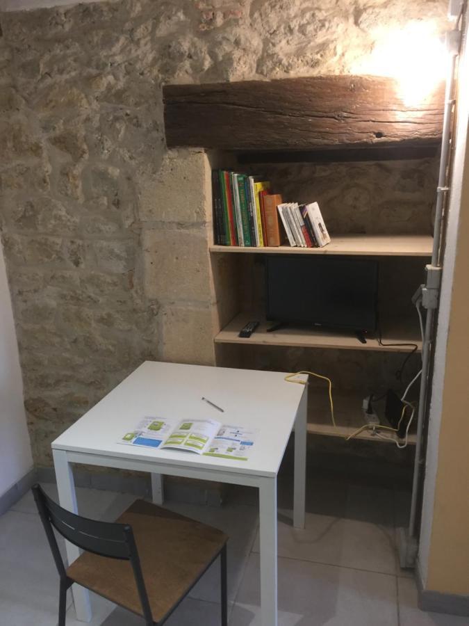 Superbe Gite A La Campagne Dans Le Bordelais Saint-Vivien-de-Blaye Екстериор снимка